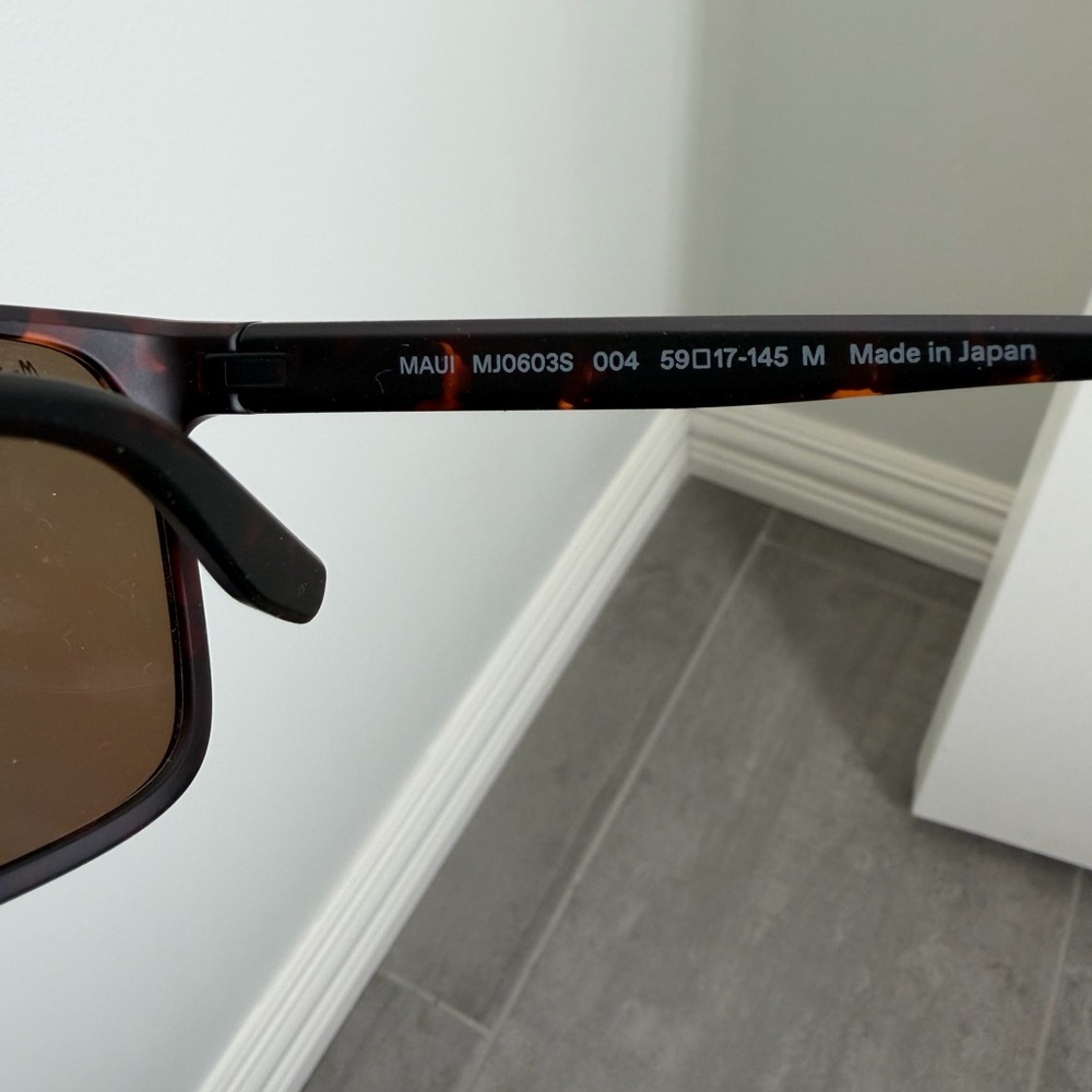 Maui Jim Pailolo MJ0603S. Polarized brown lens. Brown/tortoiseshell Sunglasses - Picture 6 of 6